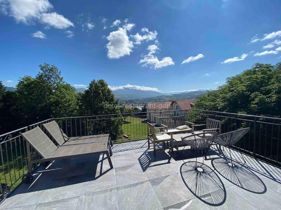Photo de Grand T5 avec terrasse vue sur les montagnes