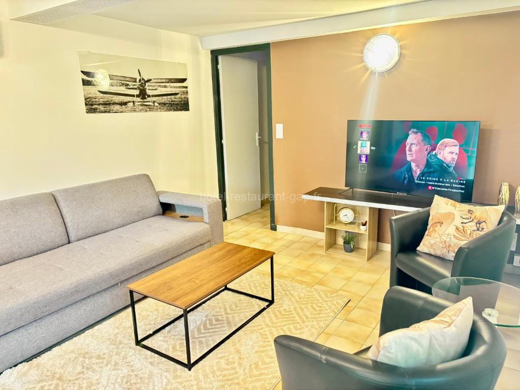 Photo de Cosy and relax, appartement privé à GAP avec Parking