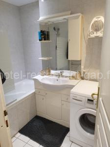 Photo de l'Appartements Appartement saint antoine à Gap